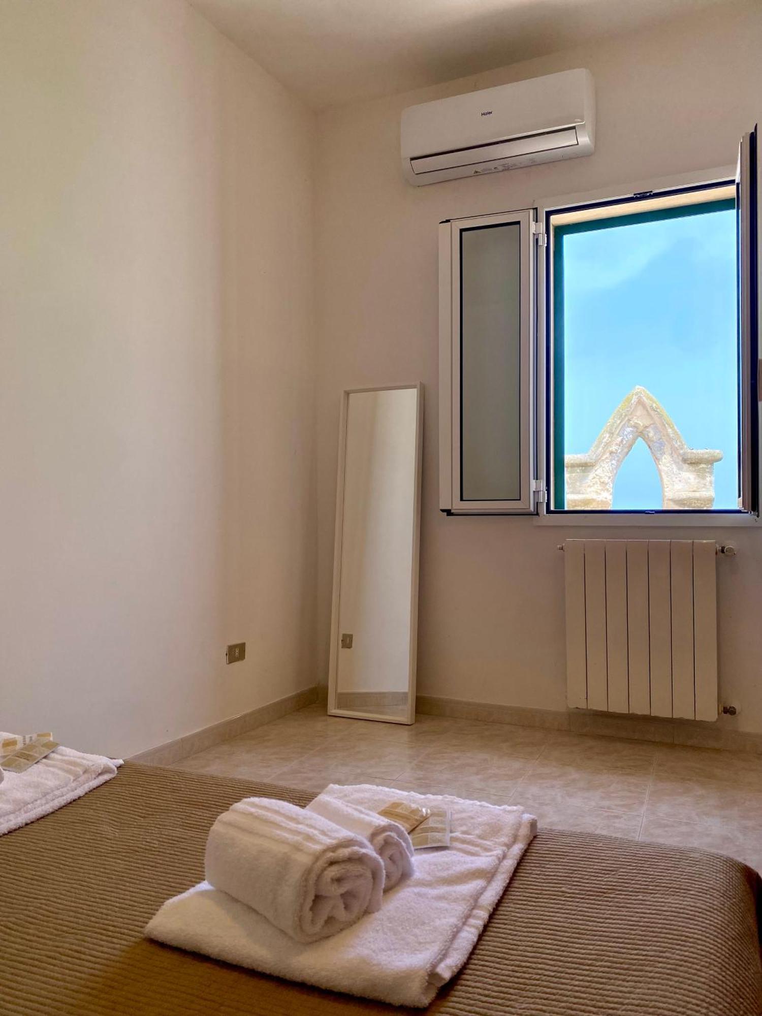 Dimora Santa Maria - Puglia Mia Apartments Монополі Екстер'єр фото