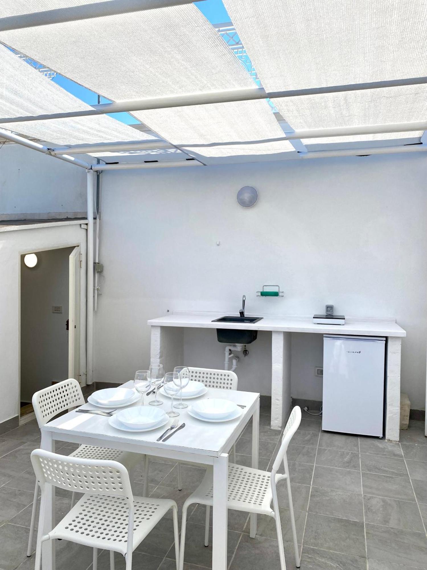Dimora Santa Maria - Puglia Mia Apartments Монополі Екстер'єр фото